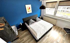 KMHosting Zentrum Modern Appartement - Kingsize Boxspringbett